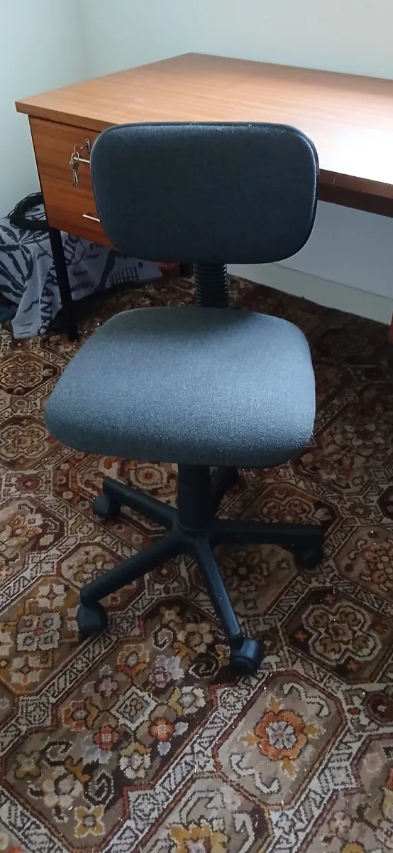 Office chair - Image 3