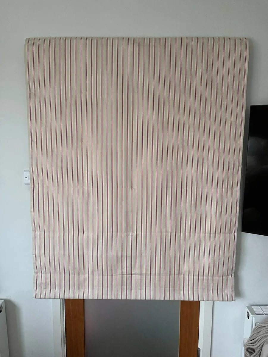 Blackout Roman Blinds - Image 1
