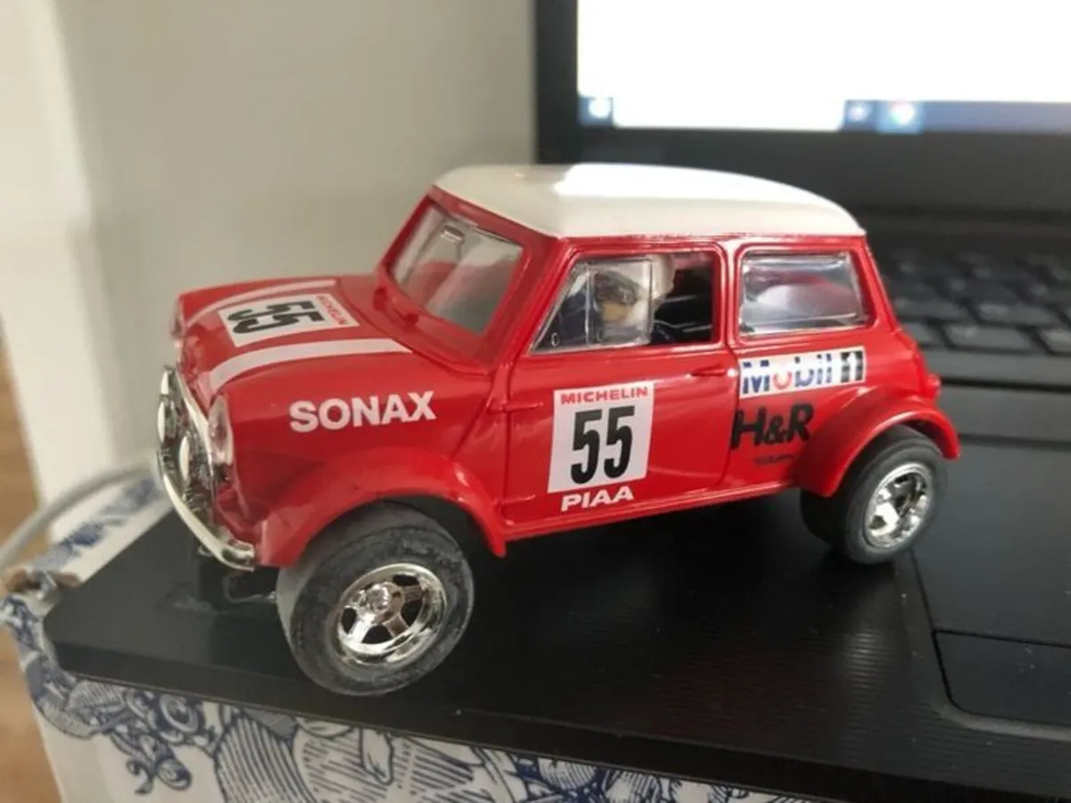 SONAX # 55 Red Mini slot car - Image 2
