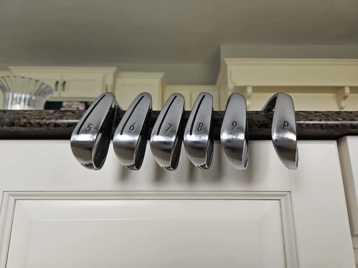 Taylor Made Golf Clubs - Image 4