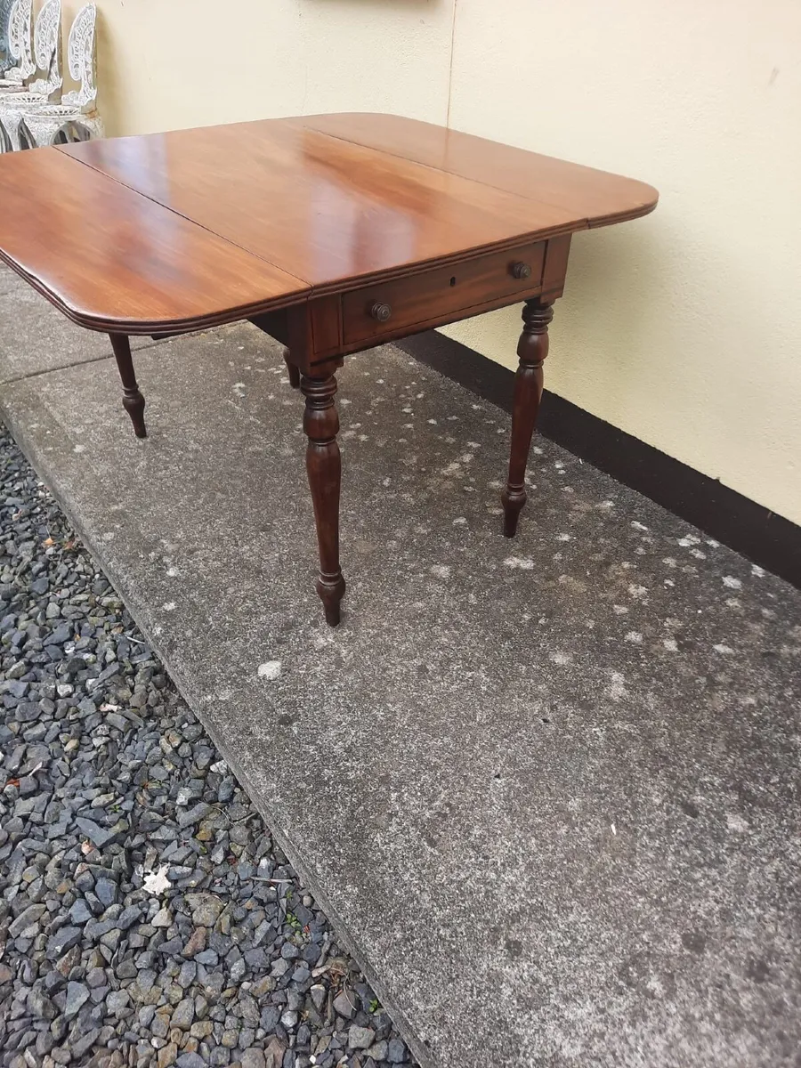 Antique Pembroke table - Image 4