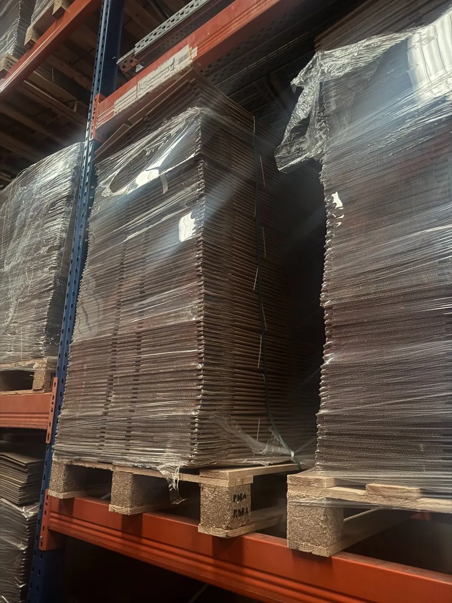 200x packing boxes - Image 1