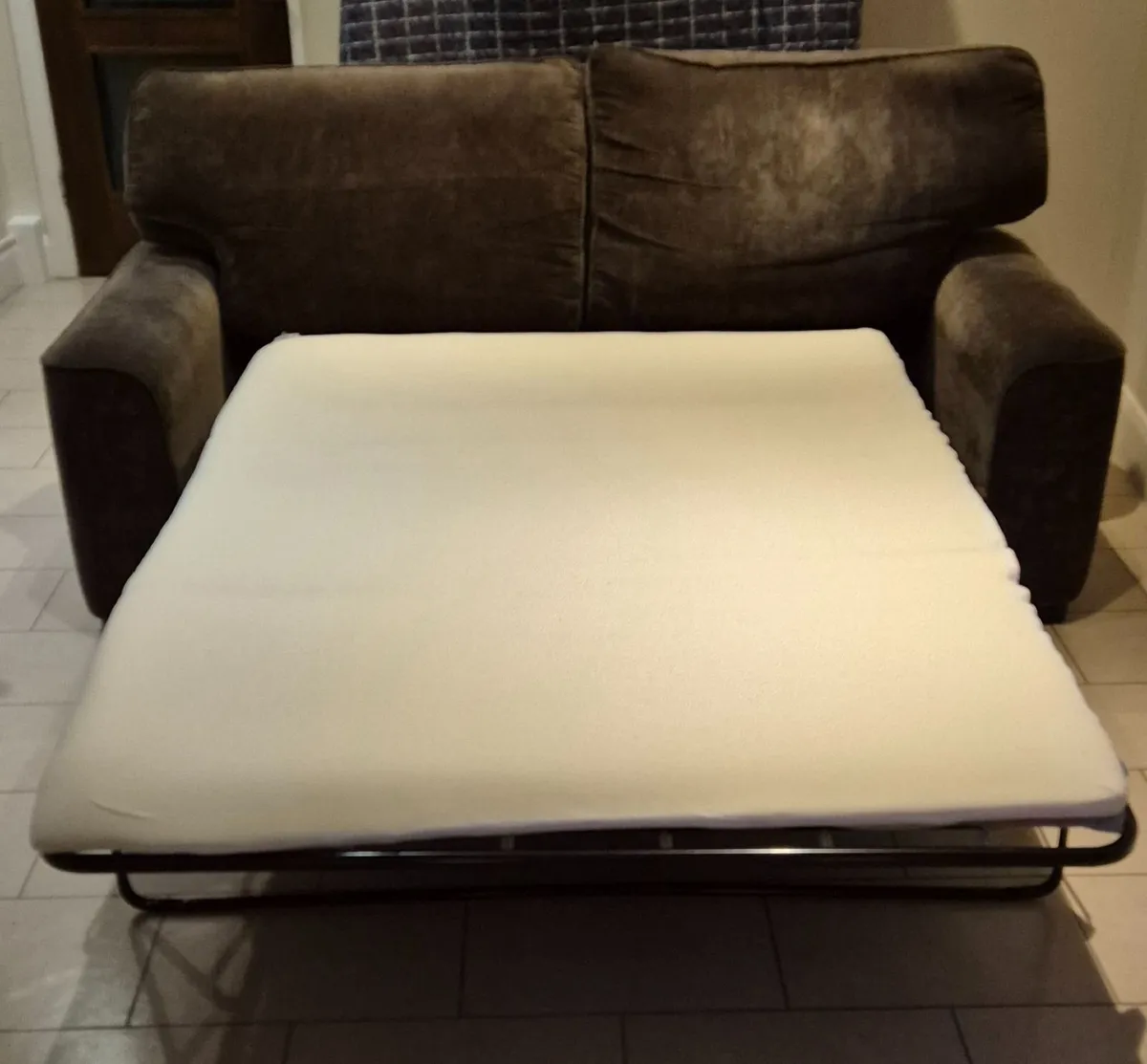 SOFA BED - Image 1