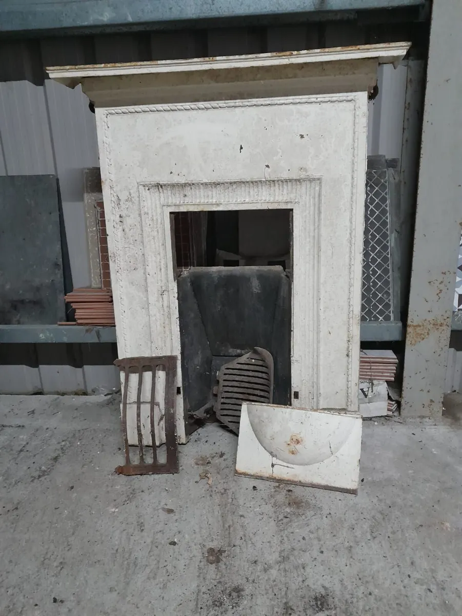 2 cast iron fire place - Image 3