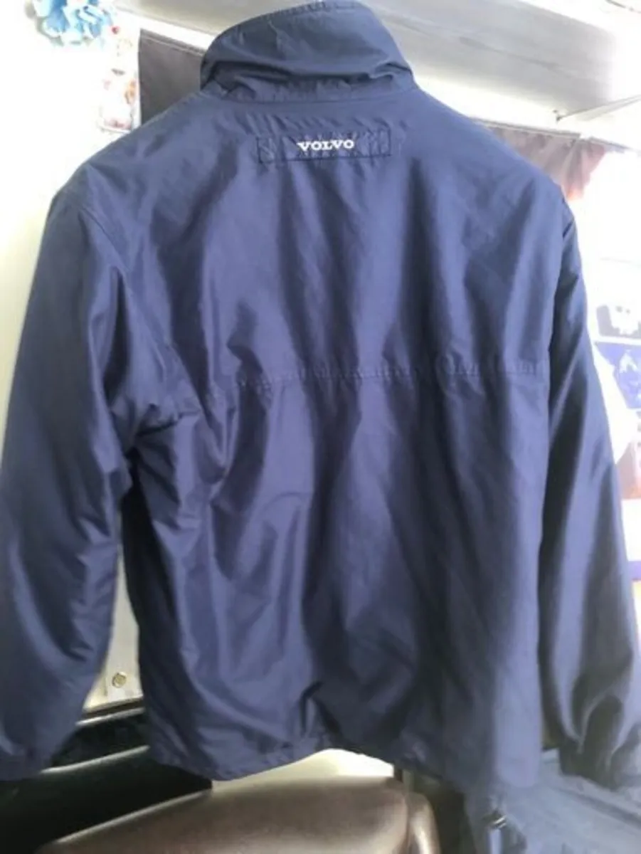 Volvo jacket - Image 3