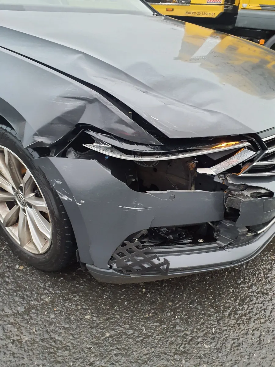 Vw passat 2 ,0 Tdi Highline 190 BHP 2015 - Image 2