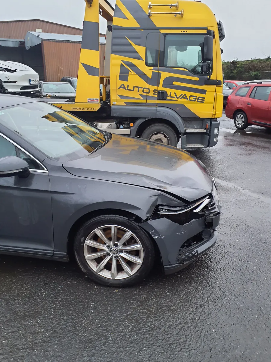 Vw passat 2 ,0 Tdi Highline 190 BHP 2015 - Image 3