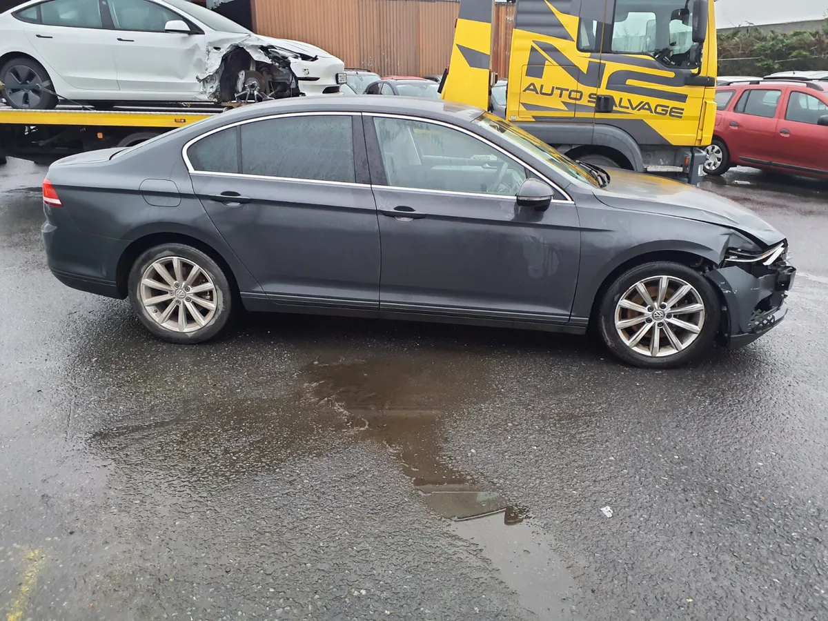 Vw passat 2 ,0 Tdi Highline 190 BHP 2015 - Image 4
