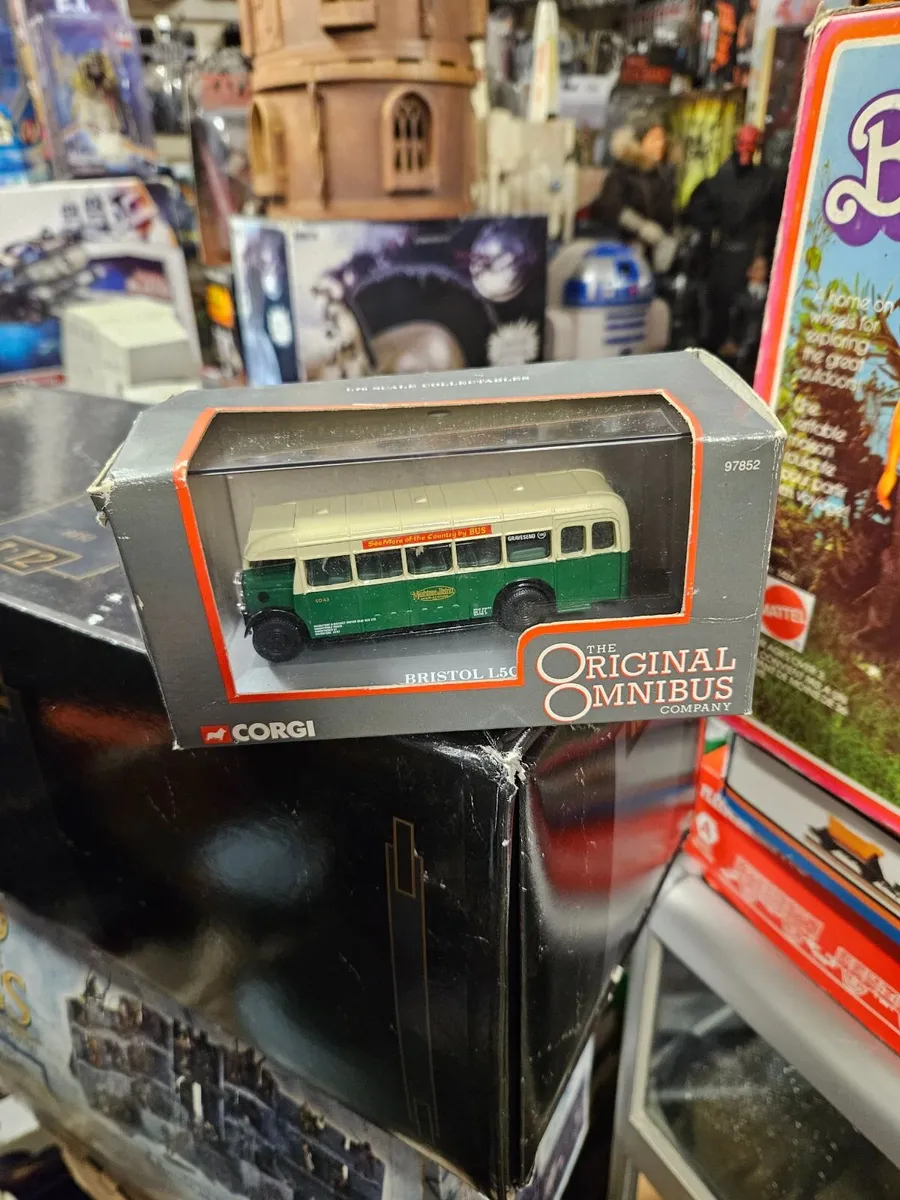 Corgi Bus