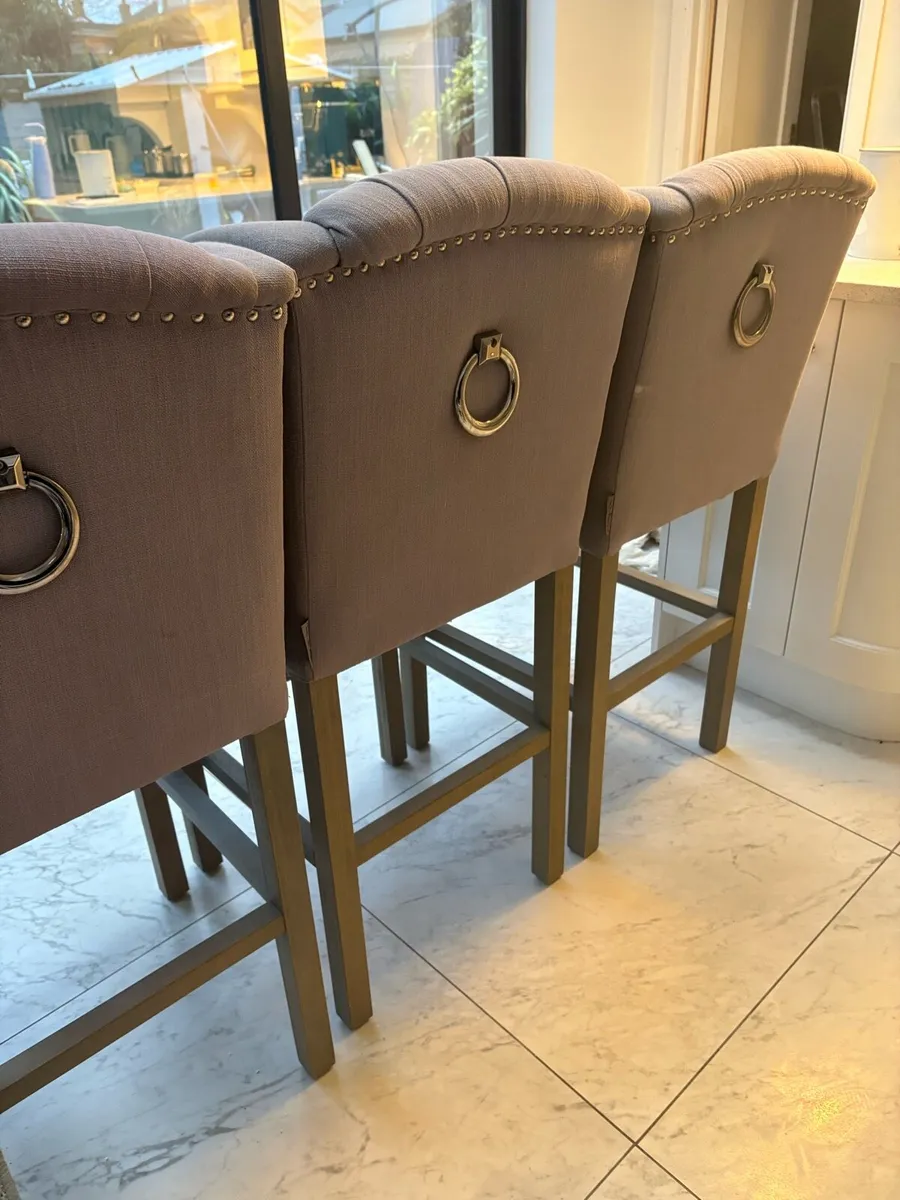 Stools - Image 4
