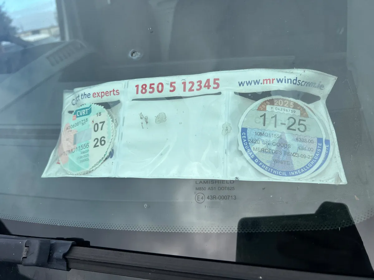 2010 Mercedes Springer Box Body Drive Away - Image 4