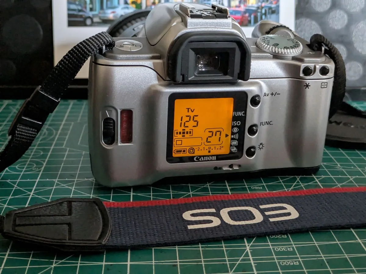 🎞️ Canon EOS 300V - Image 1