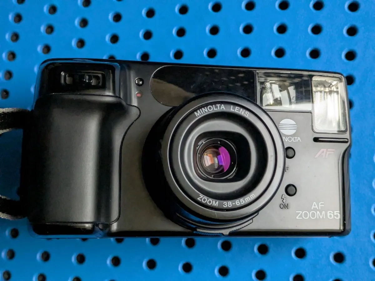 🎞️ Minolta AF Zoom 65 - Image 1