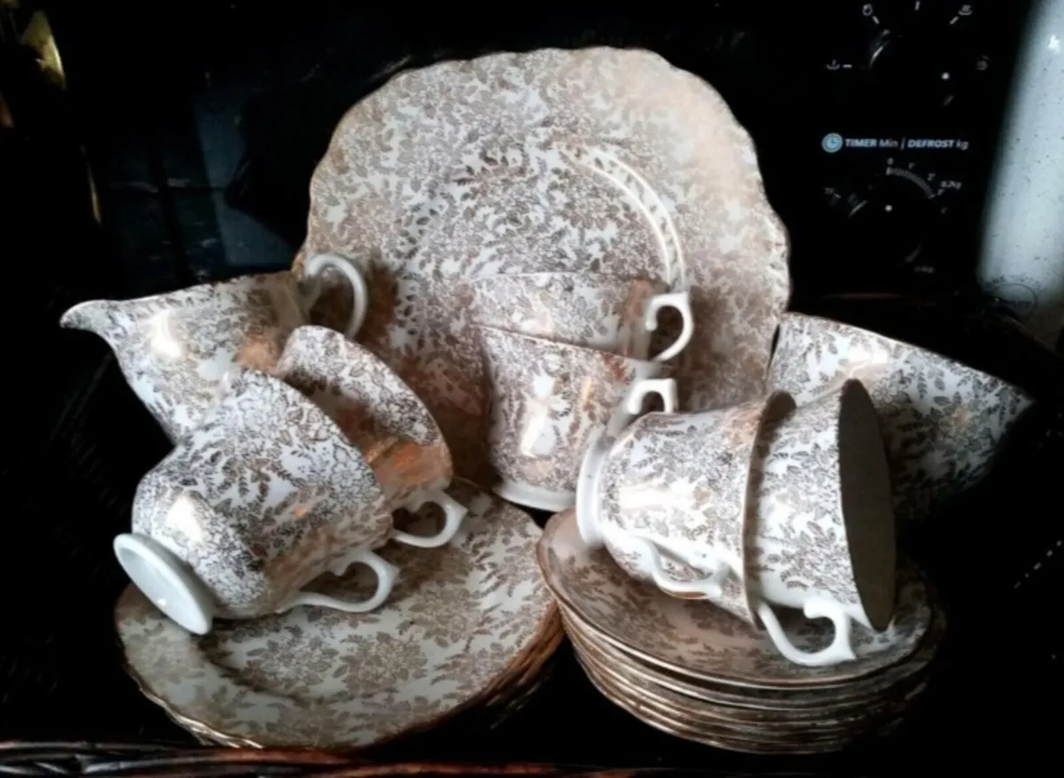Vintage Gold and White Teaset - Image 1