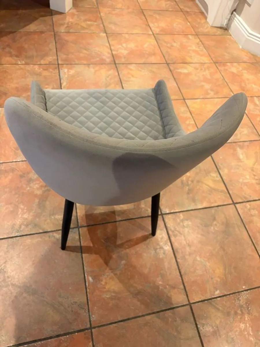 kitchen chairs - Image 1