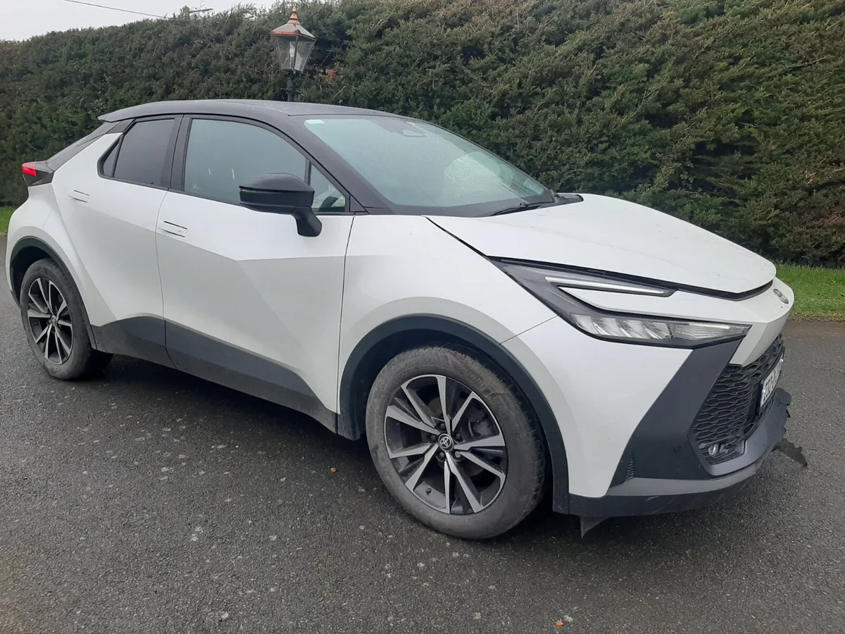 TOYOTA CHR HYBRID AUTOMATIC, NEW MODEL - Image 1
