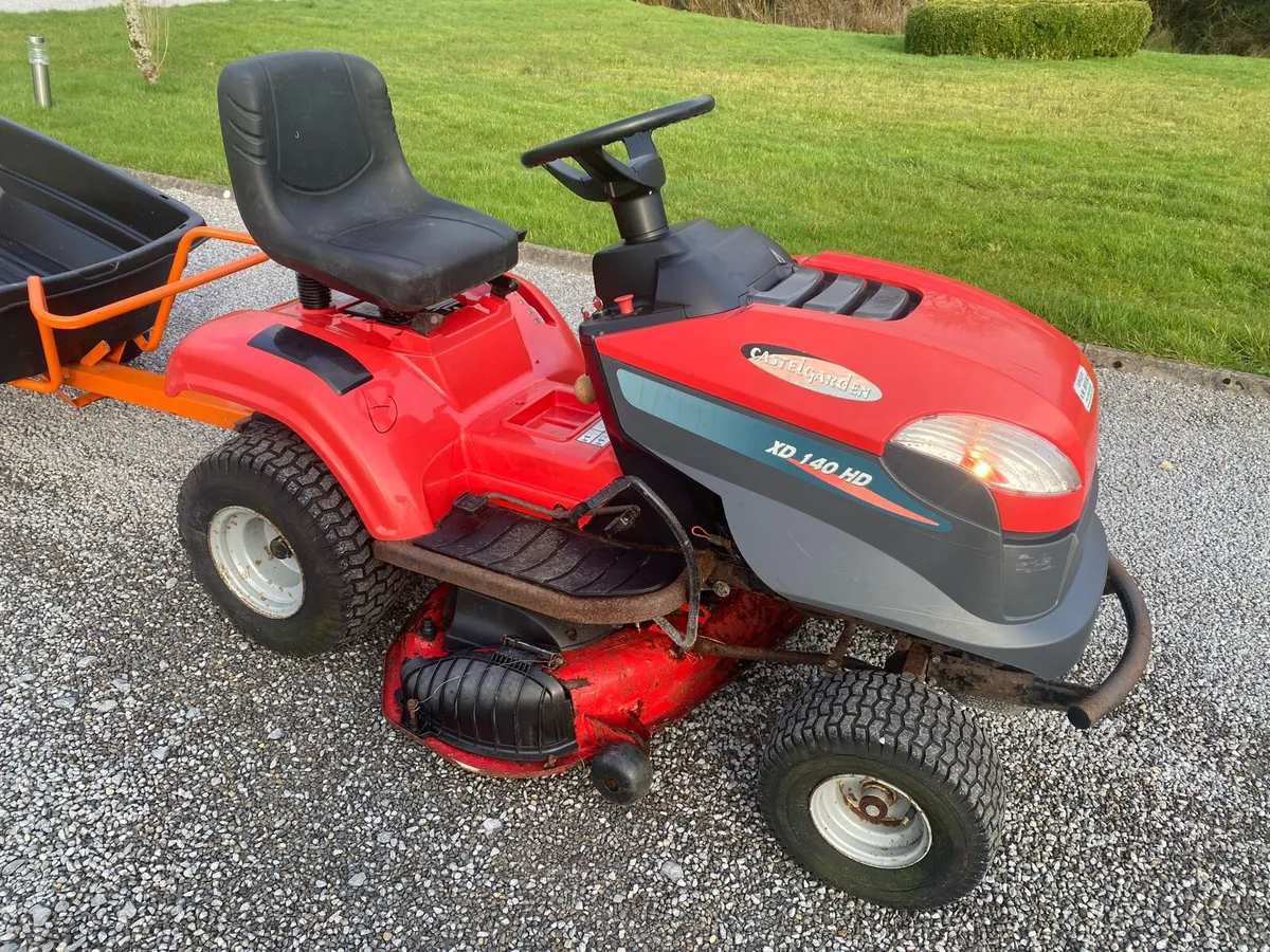 Castle Garden lawnmower and Trailer - Image 3