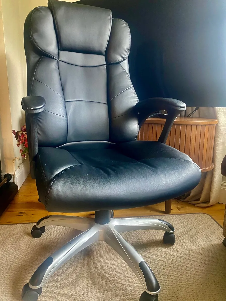 Luxury Office Chair - Image 1