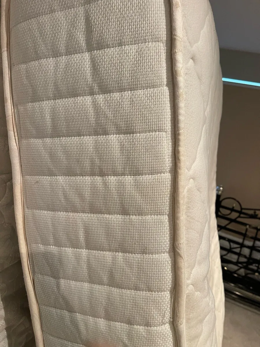 Premium Brand Respa 4Ft 6” Double Mattress - Image 2