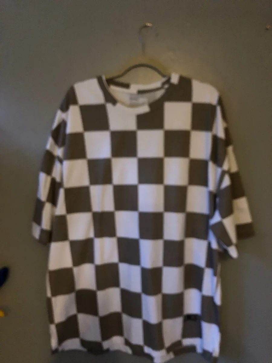 Mens new teeshirt size XL €5 - Image 2