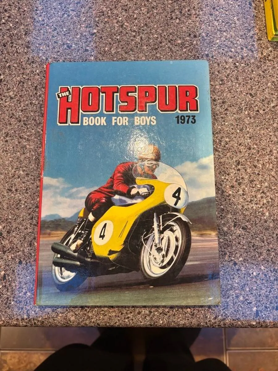 Large collection of Beano/Beezer/Whizzer & Chips an others. - Image 4