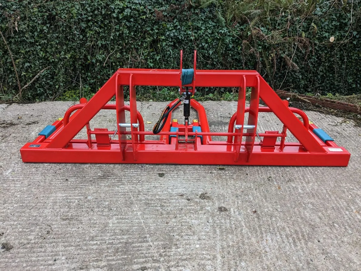New Nugent Bale lifters and linkboxes - Image 2