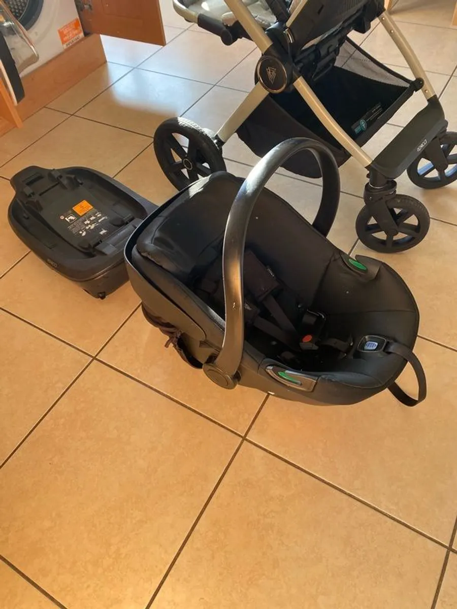 Pram bundle for sale - Image 3