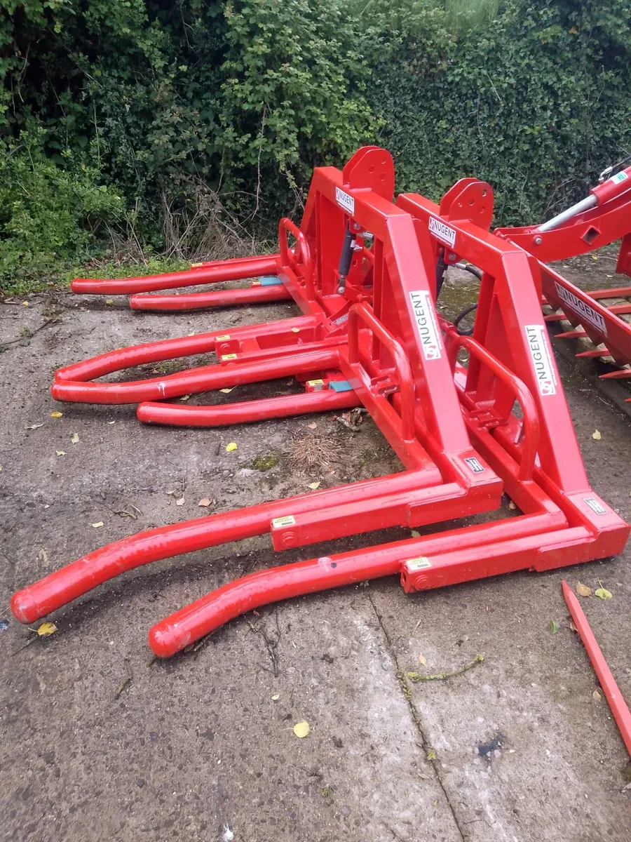 New Nugent Bale lifters and linkboxes - Image 4