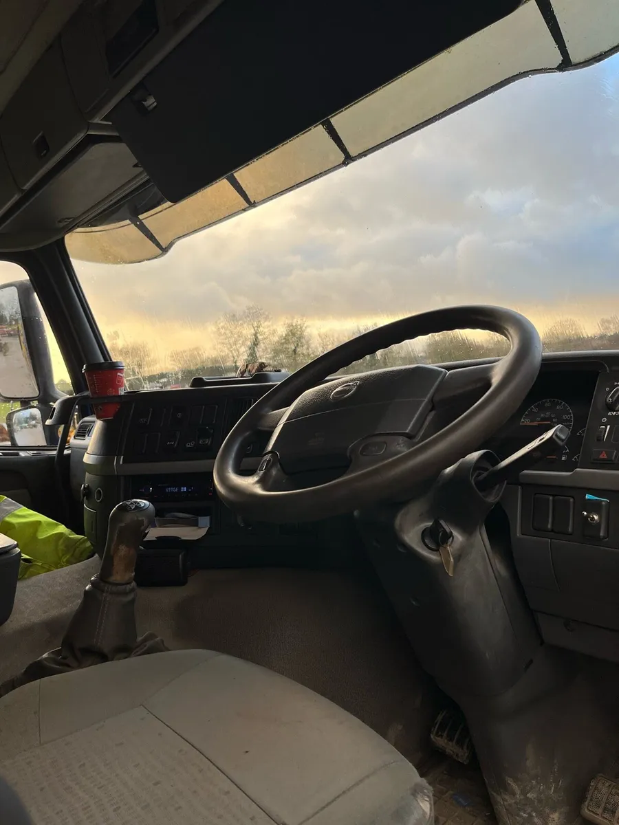 volvo beavertail - Image 3