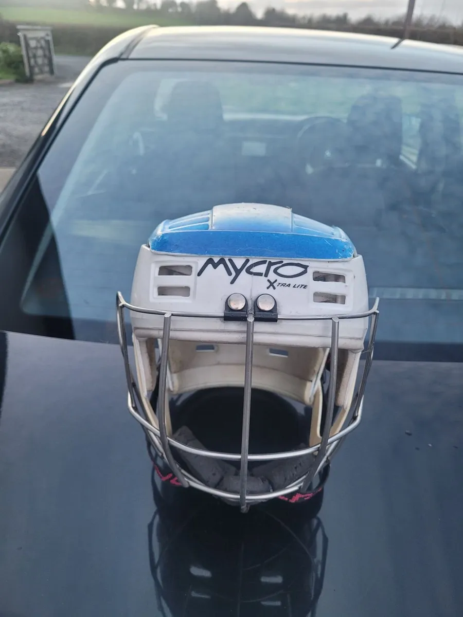 Hurling helmets - Image 4