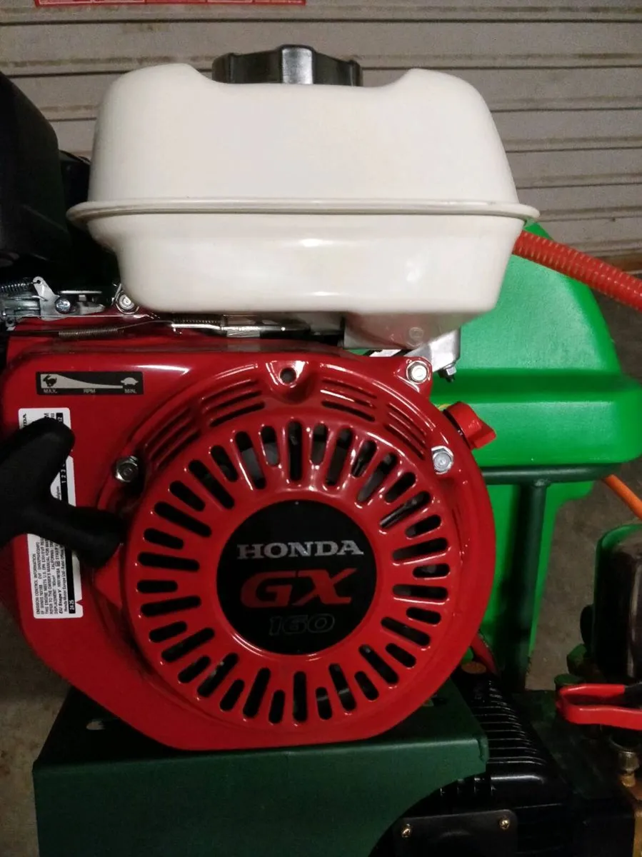 Biocide & Algaecide Softwash Sprayer Roof Cleaner - Image 3