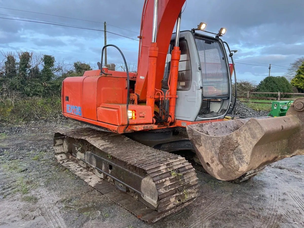 🟢🟡🟢 Hitachi EX135 🟢🟡🟢 - Image 3