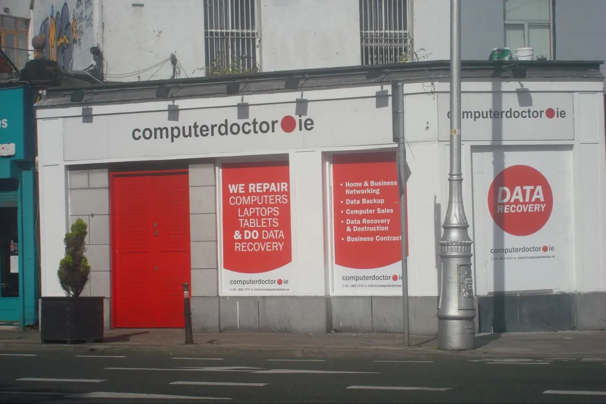 MacBook Pro 500 GB M2 - Image 2