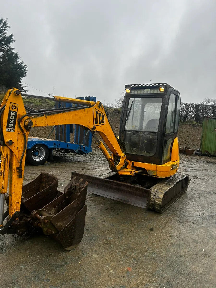 JCB 8032 zero swing - Image 3