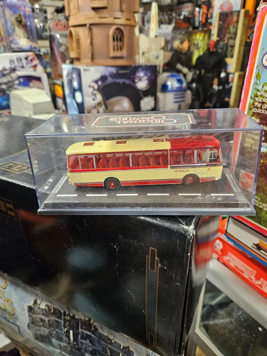 Corgi Bus - Image 1