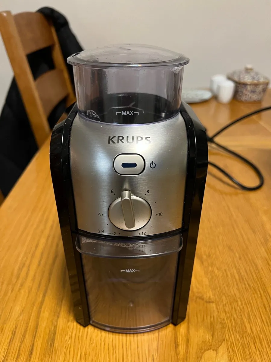 DeLonghi Dedica EC685M - Image 4