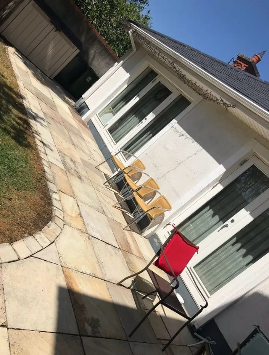 Sandstone paving - Image 1