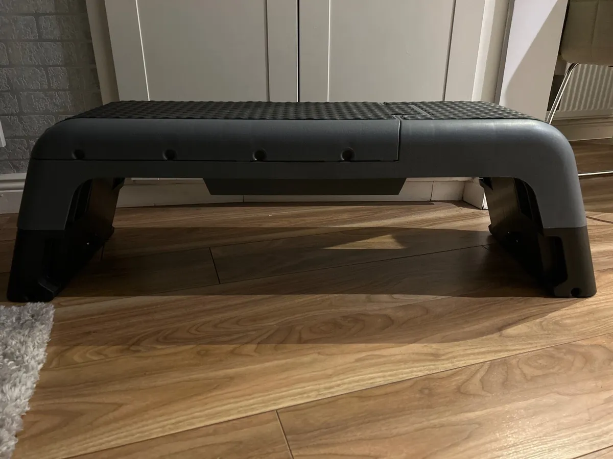 Gym equipment - Image 1