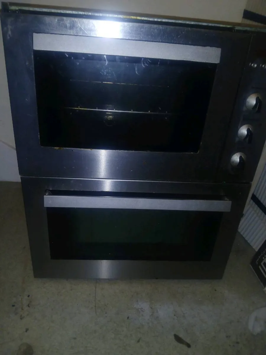 Oven - Image 1
