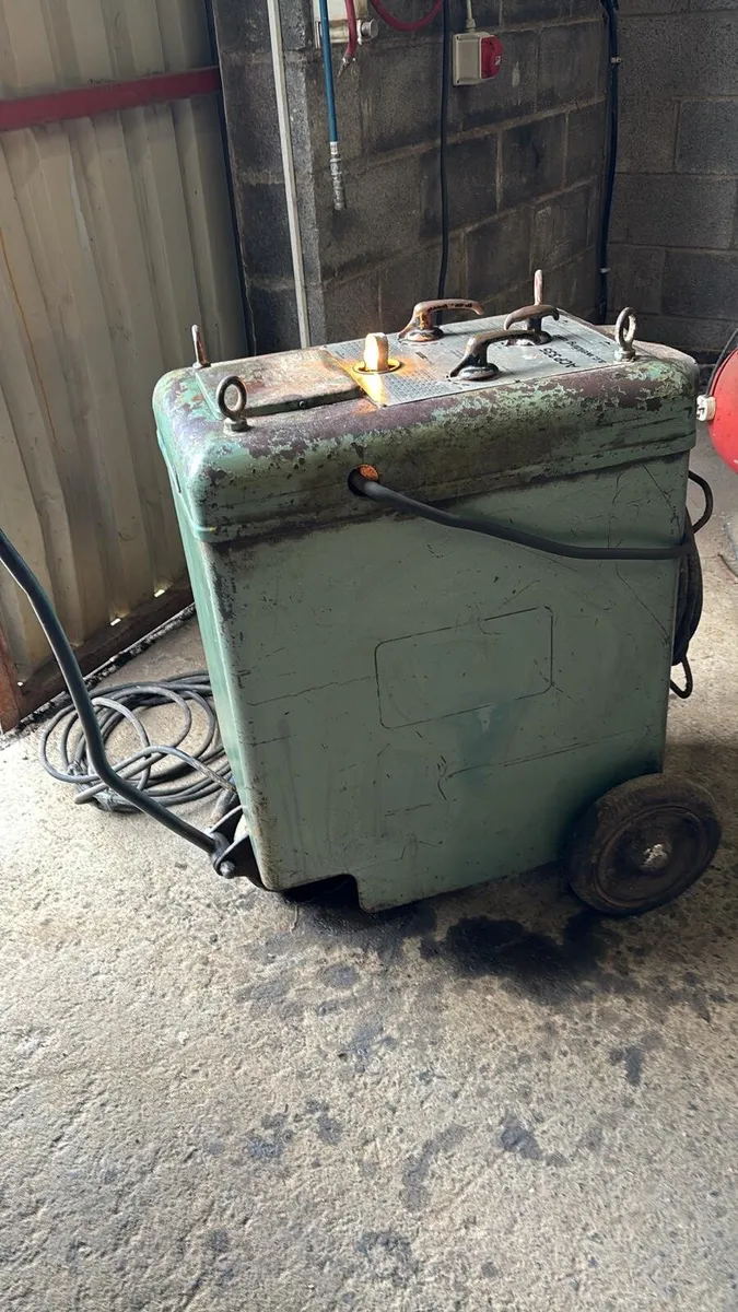 335amp oil cooled welder - Image 3
