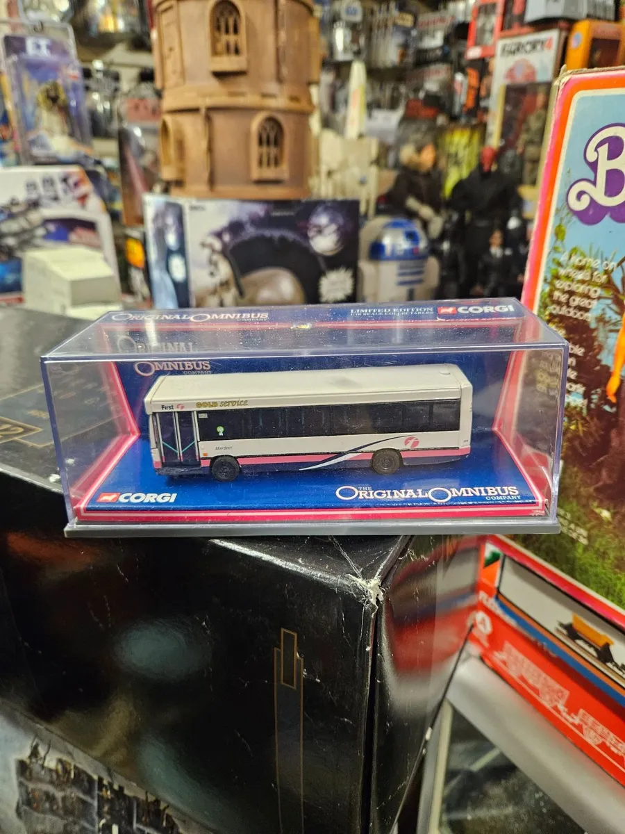 Corgi Bus