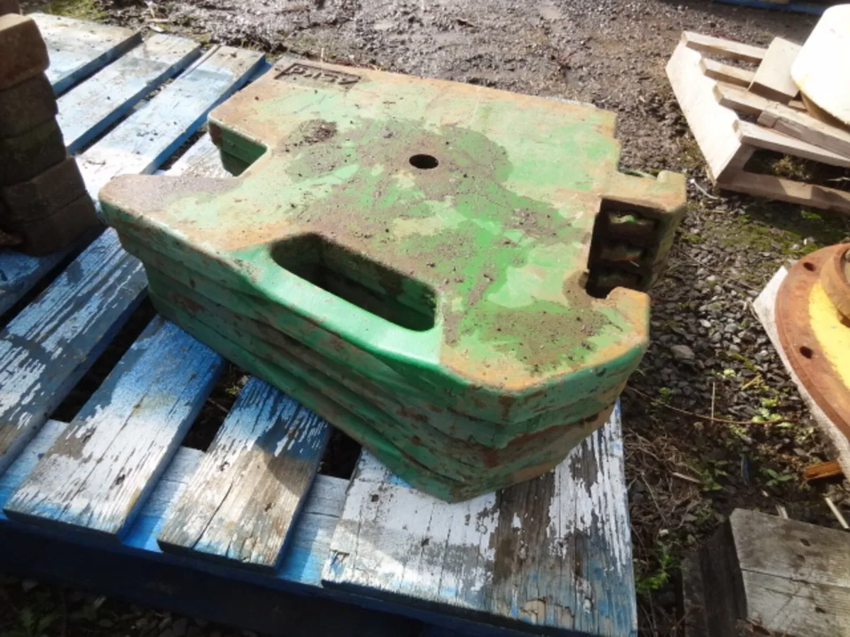 MF Massey Ferguson 45KG Slim Tractor Weights - Image 4