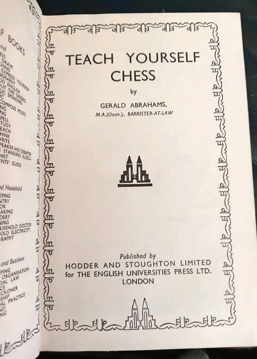 Teach Yourself Chess Vintage Book - Image 2