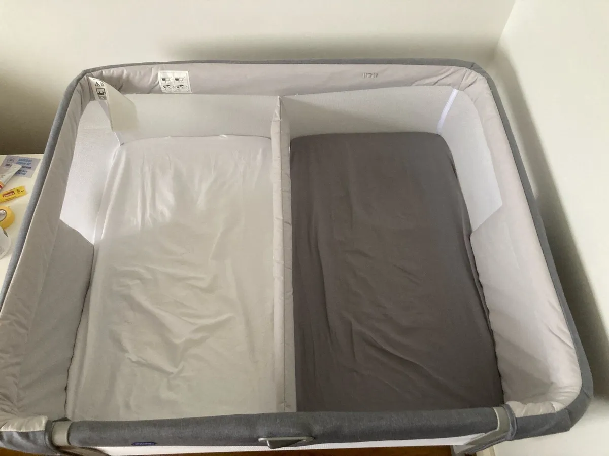 Chico Twin Next to Me - Image 2