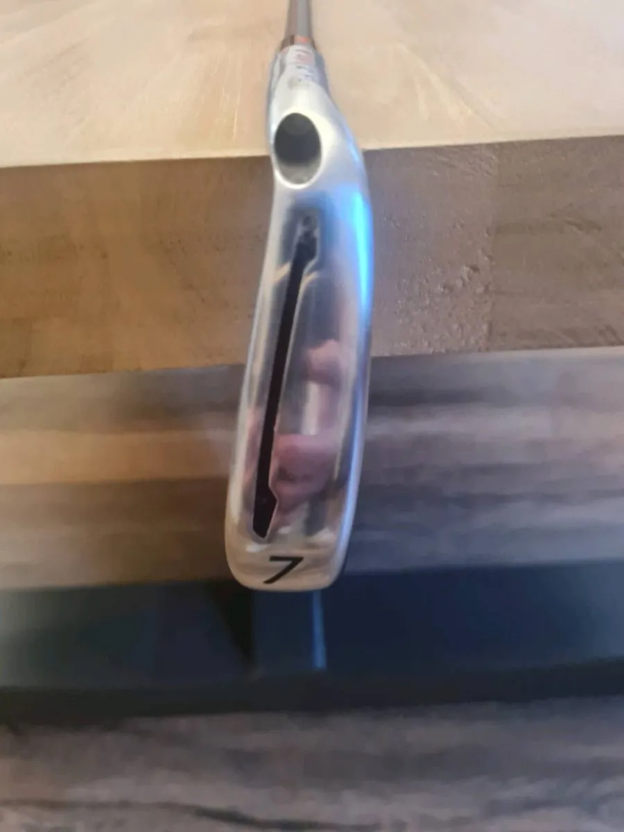 Taylormade PSI 7 Iron - Image 3