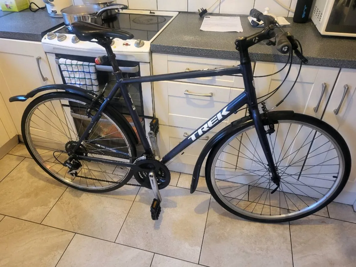 Mens trek bike - Image 1