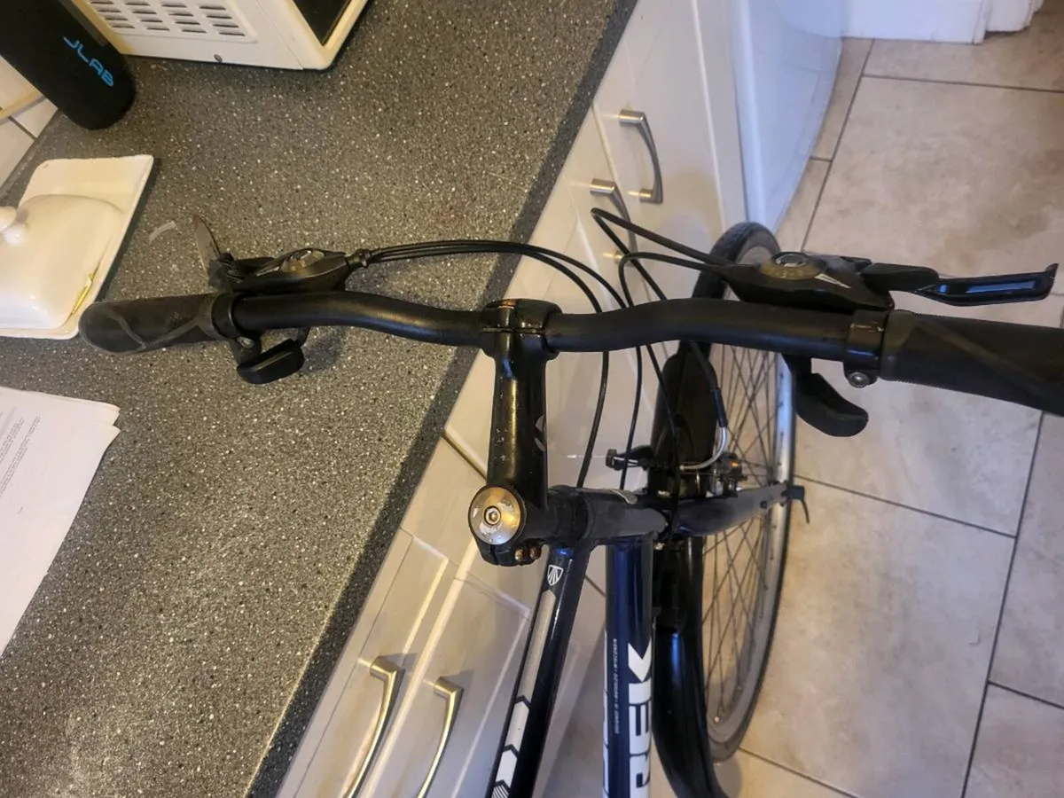 Mens trek bike - Image 2