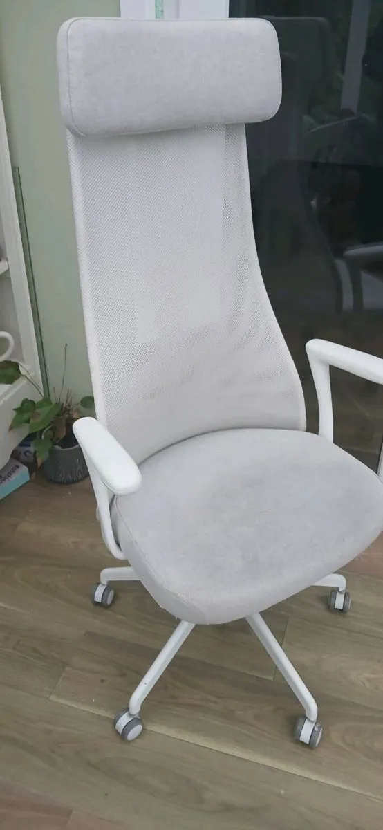 Office chair - Image 3