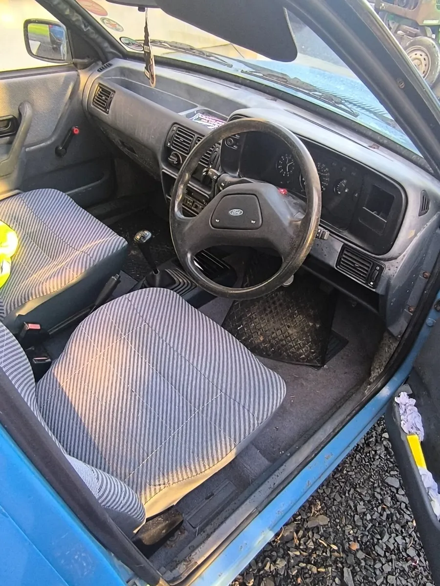 Ford Orion 1988 and Austin Wolsey 1968 - Image 2