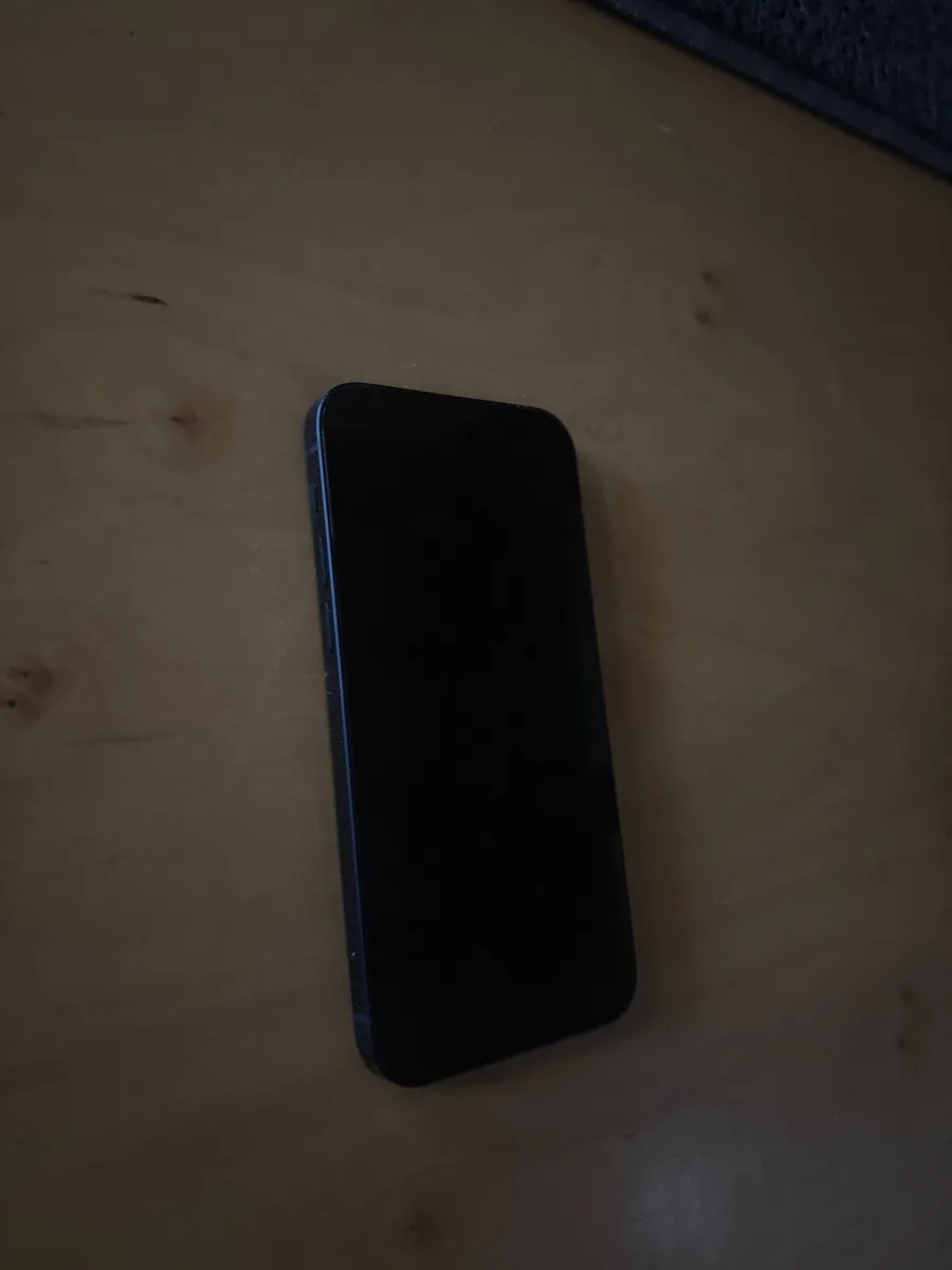 iPhone 12 64gb Unlocked - Good Conditiom - Image 4